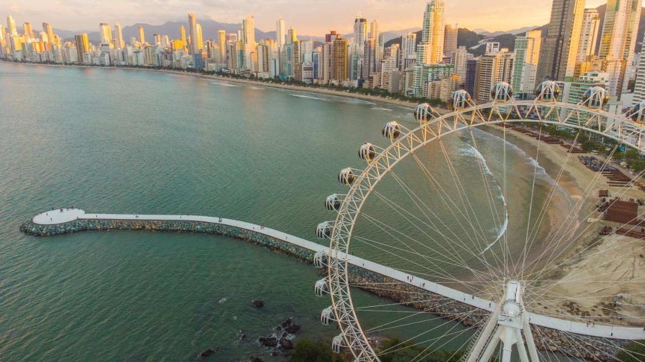 RECANTO NOVÍSSIMO em BC na Praia do Estaleiro Balneario Camboriu Exterior foto